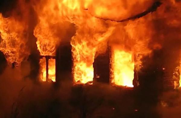 В Пермском крае на пожаре погибли два человека