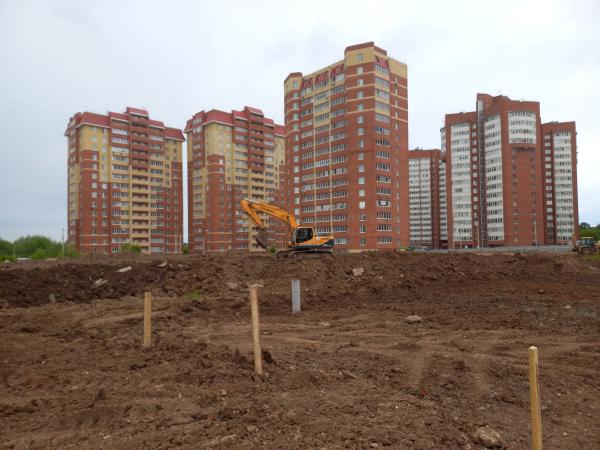 На ул. Холмогорской началось строительство новой школы