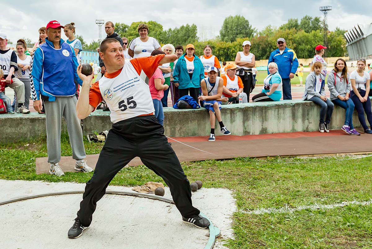 250 спортсменов-инвалидов приняли участие в чемпионате по легкой атлетике |  «Новый компаньон»