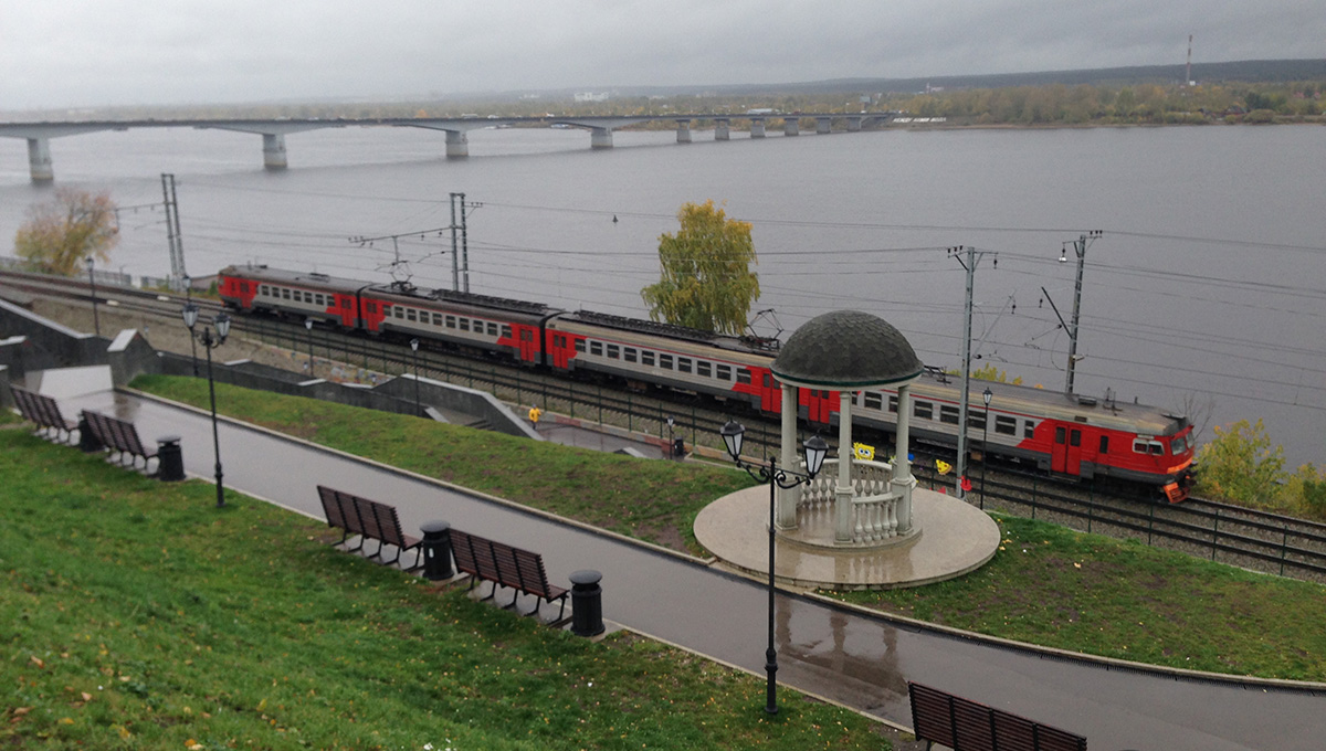 В Перми запустят вечернюю электричку для зрителей шоу-открытия фестиваля  «Город встреч» | 14.06.2024 | Пермь - БезФормата